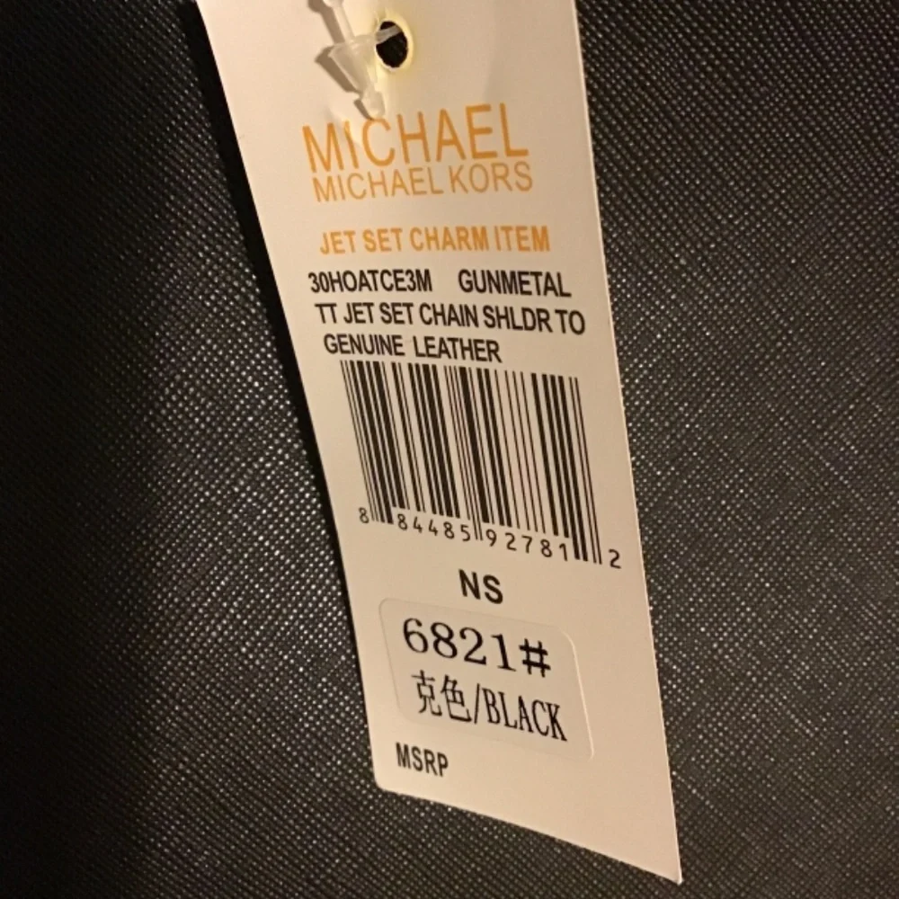 🔥SALE! NWT, MICHAEL KORS, JET SEY CHARM, SHOULDER BAG, AND WALLET🔥🔥 - Picture 5 of 6